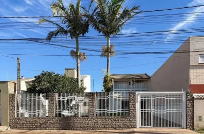 Casa em condomínio fechado com 3 quartos à venda na Rua Vereador Alcides Nascimento, 180, Rio Branco, Canoas