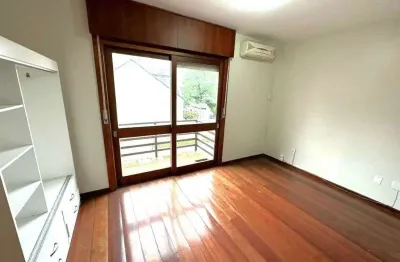 Apartamento com 4 quartos à venda na Rua Câncio Gomes, 584, Floresta, Porto Alegre