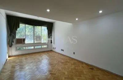 Apartamento com 3 quartos para alugar na Avenida Protásio Alves, 865, Rio Branco, Porto Alegre