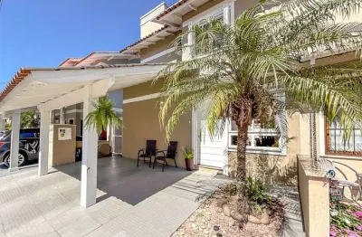 Casa em condomínio fechado com 3 quartos à venda na Rua República, 2050, Harmonia, Canoas