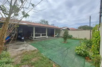 Casa com 3 quartos à venda no campeche, florianópolis  por r$ 790.000
