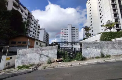 Grande oportunidade, terreno de 1.086 m², ideal para projetos residências de alto padrão, com localização privilegiada na região do morumbi