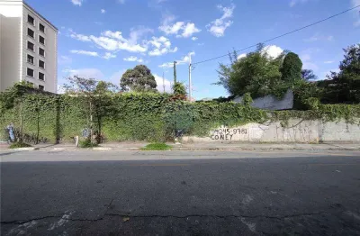 Grande oportunidade, terreno de 2000 m², ideal para projetos residencias de alto padrão, com localização privilegiada na região do morumbi