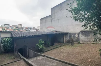 'oportunidade de investimento' casa antiga em amplo terreno de 240m2 sendo 10x24m na avenida joão pessoa - camilópolis santo andré