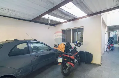 Oportunidade! sobrado com 2 casas em terreno de 125 m² – ideal para famílias grandes ou investimento em santo andré