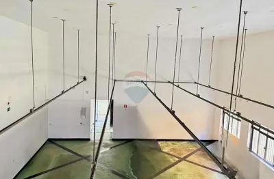 Sala comercial 300m²  pq. novo oratório / próximo rua oratório