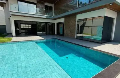 Mansão  com 4 suítes sendo 1 master à venda, 655 m² por R$ 12.000.000 - Swiss Park - São Bernardo do Campo/SP