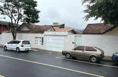 Casa em condomínio fechado com 2 dormitórios no nova esperança - baln. camboriú
