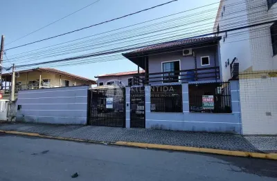 Casa com 6 quartos à venda no Centro, Camboriú 