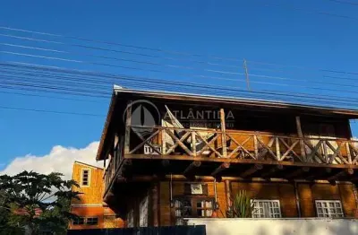 Casa com 4 quartos à venda no Rio Pequeno, Camboriú 
