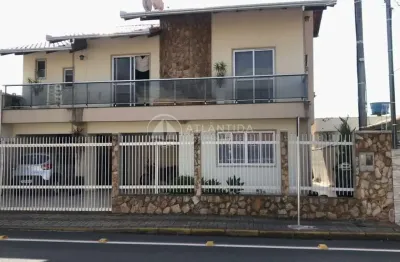 Casa com 4 quartos à venda no Centro, Camboriú 