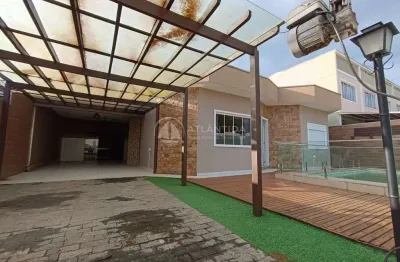 Casa térrea 3 dormitórios e piscina - são francisco de assis - camboriú