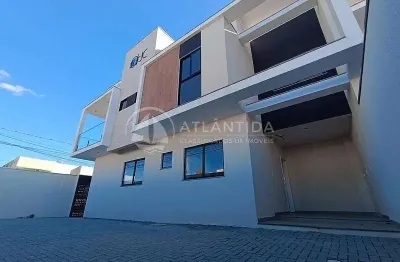 Sobrado de esquina com 3 dormitórios - santa regina - camboriú