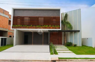 Linda casa alto padrão em construção no condomínio caledônia!