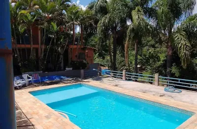 Chácara à venda 2350m² - três casas, piscina e campo de futebol - loteamento chácaras gargantilhas,