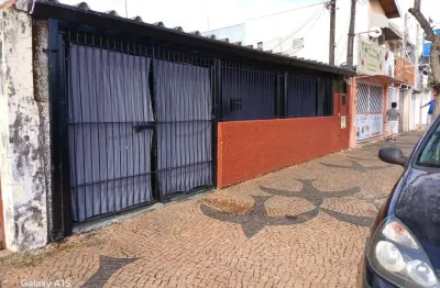 Casa comercial com 4 salas para alugar na Vila Costa e Silva, Campinas 