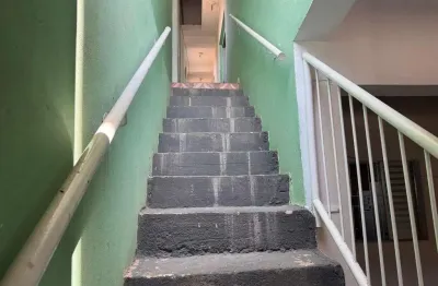 Sobrado para locação 1 dormitório - garagem para carro pequeno (entrada compartilhada) - jardim nov