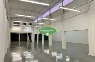 Barracão / Galpão / Depósito à venda na Avenida Doutor Abraão Ribeiro, Bom Retiro, São Paulo