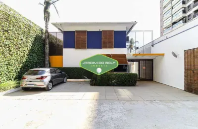 Casa comercial à venda na Avenida dos Carinás, Moema, São Paulo