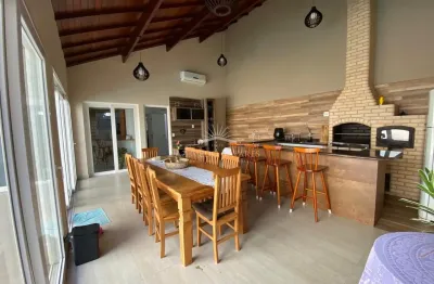 8117 - casa à venda em condomínio | bairro da glória - macaé́, rj