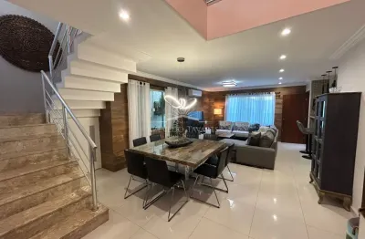 8066 - casa à venda em condomínio na granja dos cavaleiros, macaé/rj