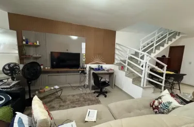 8202 (876) - casa à venda no bairro vale das palmeiras em macaé/rj.