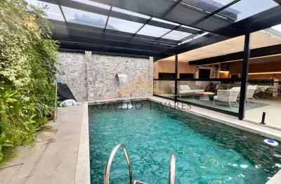 Casa em condomínio fechado com 4 quartos à venda no Glória, Macaé 