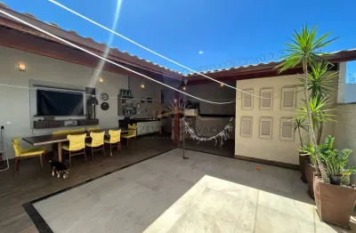 967 -  Casa em Condomínio à Venda | Granja dos Cavaleiros, Macaé/RJ