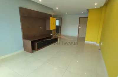 Apartamento com 3 quartos para alugar no Cavaleiros, Macaé 