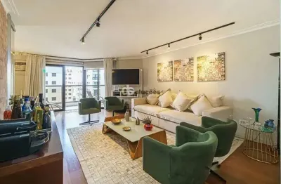 Cobertura triplex alto padrão a venda com 388 mt² com 4 dormitórios e 4 vagas de garagem no bairro