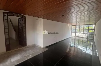 Casa comercial com 14 salas para alugar na Rua Groenlândia, 208, Jardim América, São Paulo