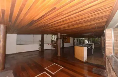 Casa comercial para alugar na Rua Conselheiro Brotero, 903, Santa Cecília, São Paulo