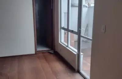Sala comercial para alugar na avenida baltazar de oliveira garcia, 225, são sebastião, porto alegre por r$ 650