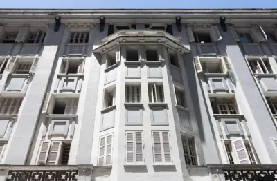 Sala comercial para alugar na rua general andrade neves, 59, centro histórico, porto alegre por r$ 2.400