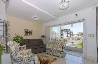 Casa com 4 quartos para alugar na rua arnaldo ballve, 512, jardim itu sabará, porto alegre por r$ 8.000