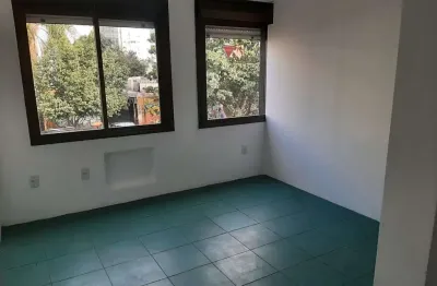 Apartamento com 1 quarto para alugar na rua joão alfredo, 607, cidade baixa, porto alegre por r$ 1.000