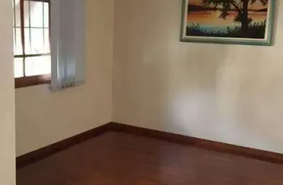 Casa com 3 quartos para alugar na rua ricalde marques, 17, jardim são pedro, porto alegre por r$ 7.900