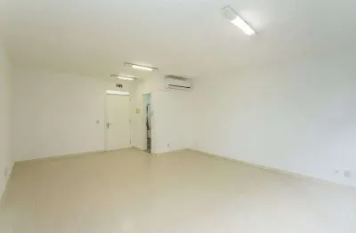 Sala comercial para alugar na avenida wenceslau escobar, 1823, tristeza, porto alegre por r$ 1.800