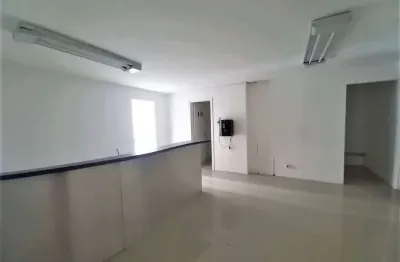 Sala comercial para alugar na Rua dos Andradas, 1237, Centro Histórico, Porto Alegre por R$ 3.500