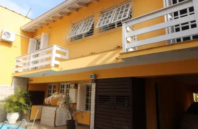 Casa com 4 quartos para alugar na rua paulo derly strehl, 30, espírito santo, porto alegre por r$ 16.500