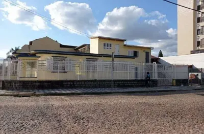 Casa com 4 quartos à venda na rua leopoldo de freitas, 5, passo da areia, porto alegre por r$ 1.295.000
