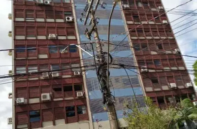 Apartamento com 3 quartos para alugar na avenida ganzo, 526, menino deus, porto alegre por r$ 4.000