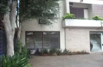 Casa comercial para alugar na avenida cristóvão colombo, 3227, auxiliadora, porto alegre por r$ 10.000