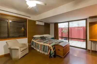 Apartamento com 3 quartos para alugar na rua sinimbú, 145, petrópolis, porto alegre por r$ 6.415