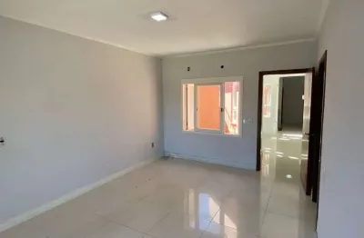 Casa com 4 quartos para alugar na rua marista, 70, partenon, porto alegre por r$ 4.600