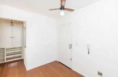 Apartamento com 1 quarto para alugar na rua duque de caxias, 1667, centro histórico, porto alegre por r$ 1.550