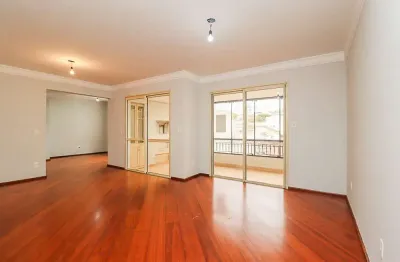 Apartamento com 2 quartos para alugar na travessa jundiaí, 2200, higienópolis, porto alegre por r$ 4.000