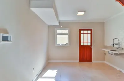 Casa em condomínio fechado com 1 quarto para alugar na Rua Afonso Arinos, 145, Camaquã, Porto Alegre por R$ 3.850