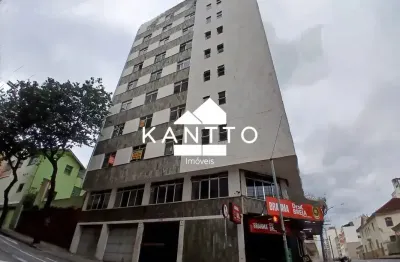 Apartamento de dois quartos no centro com elevador ao lado da catedral em juiz de fora - mg