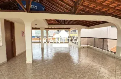 Casa linear com cobertura, 2 vagas, 3 quartos, Democrata, Juiz de Fora - 570.000,00